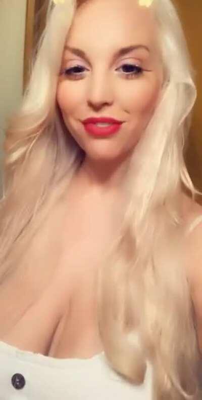 THIS SATURDAY 12pm Miami live with a sexy friend  