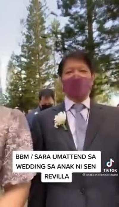 Parang yung kasal sa godfather to hahaha