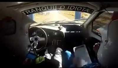¿Hay algo más divertido que el audio de dos cordobeses corriendo rally?