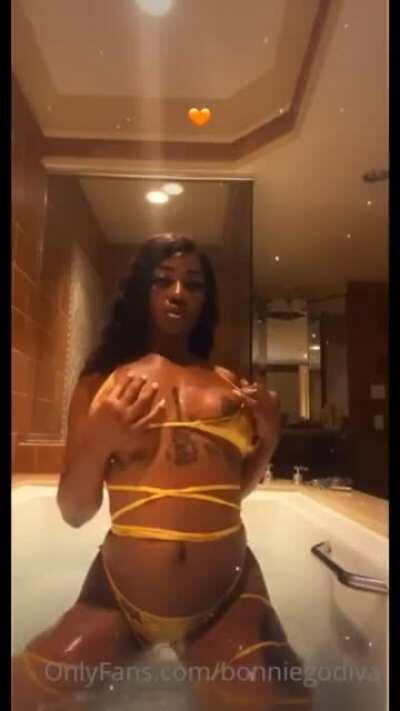 Tits out in the bathtub