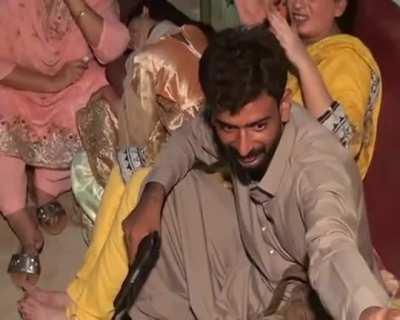 wcgw if i bring a gun to a party