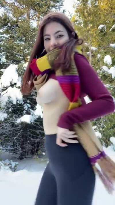 I love dropping my titties somewhere I might get caught! The thrill turns me on (5' 98lbs)