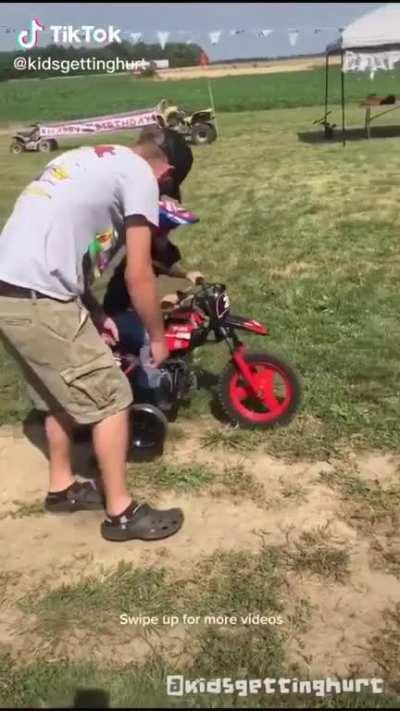 Haha dirt bike go bbbbrrrrrr