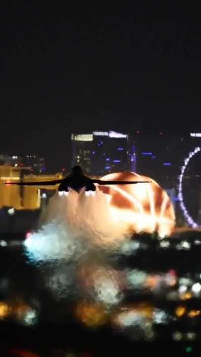 Absolutely stunning B-1 departing from McCarran International, Las Vegas