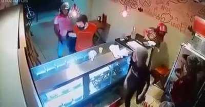 No honor among bandits.