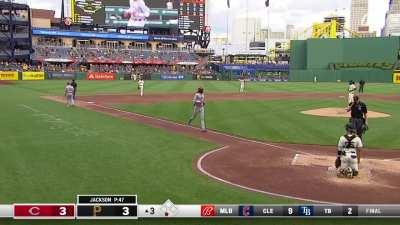 [Highlight] [Highlight] Elly De La Cruz goes 442 feet for his 10th homer of the year!