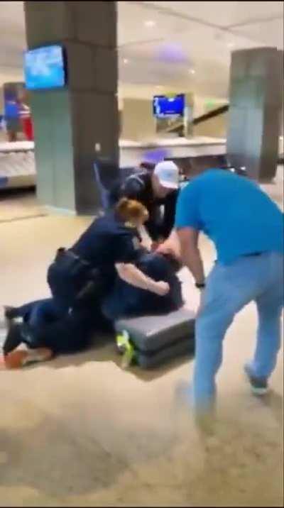 To steal this man’s luggage as a prank