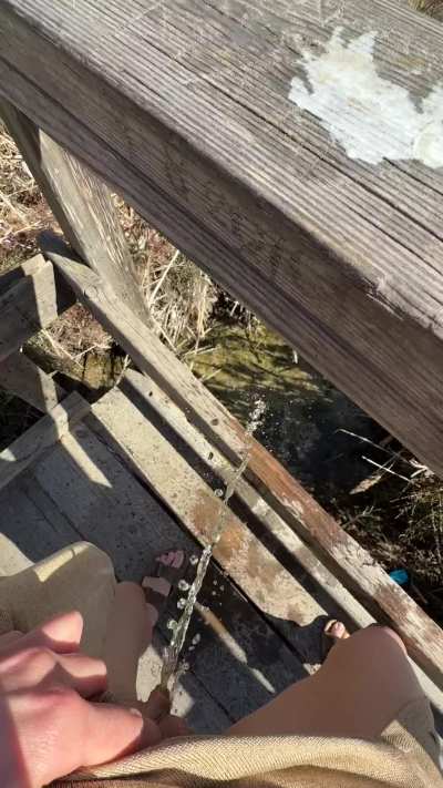 Not only boys can do it standing up!