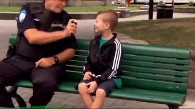 Floor gang unites, Felix‘s spine