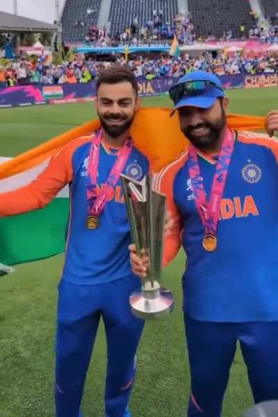 Iconic Moment: Rohit & Virat Celebrate T20 World Cup Win with the Tricolor 🇮🇳