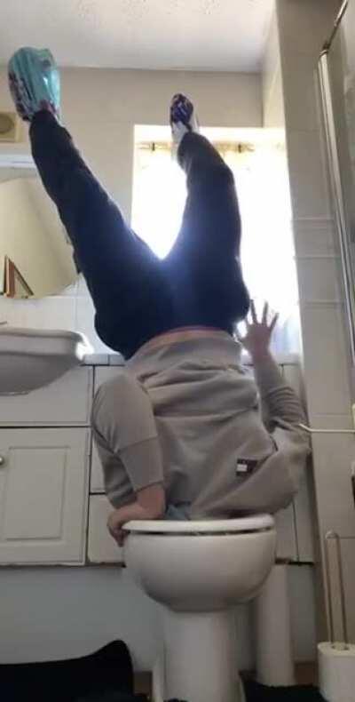 How everyone should drink water...