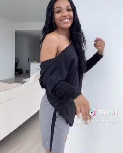 Seven needa come get dis dick 🤤