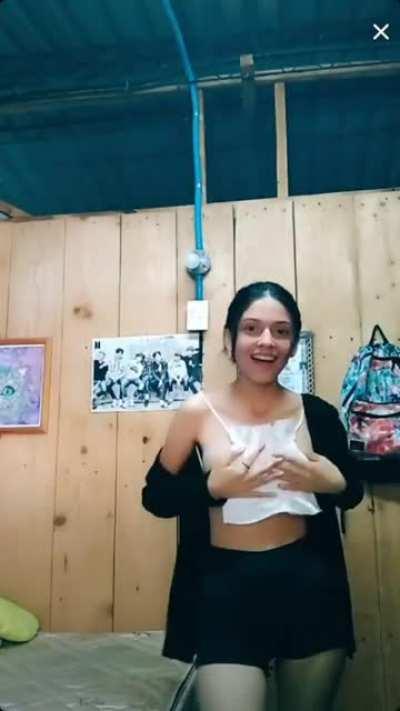 Alguien tiene su onlyfans??? Ivania Merino