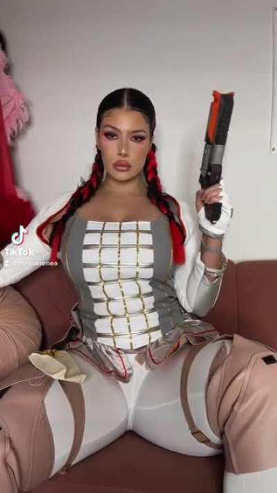 Wait for it… (@thezoerenea)