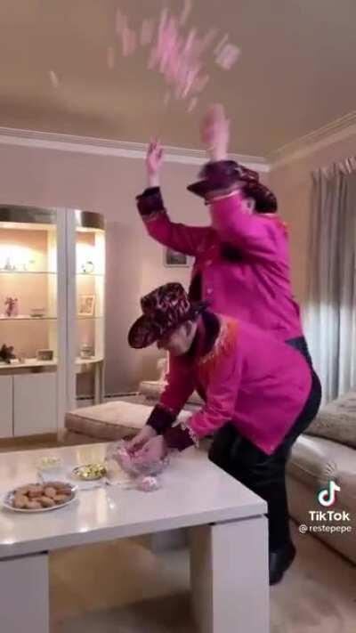 Cumille flexing on the peasants