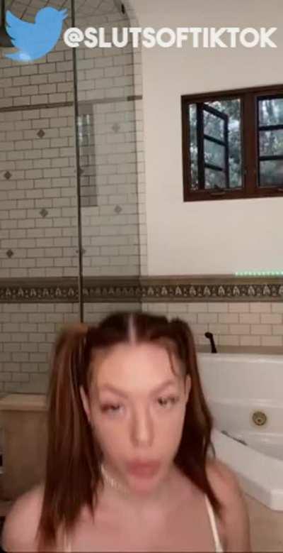 WOW!! HOT!! 😈😈