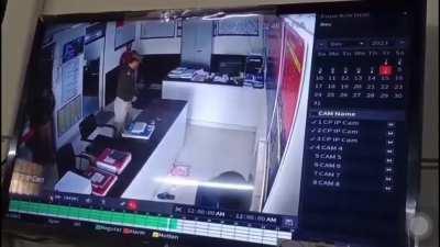 Cop shoots woman in head by accident