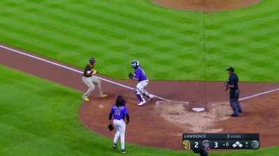 [Highlight] [Highlight] Padres Third Base coach and Juan Soto makes a CLUTCH baserunning decision against the Rockies