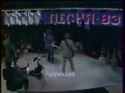 Земляне -Трава у дома - Илон Маск поет