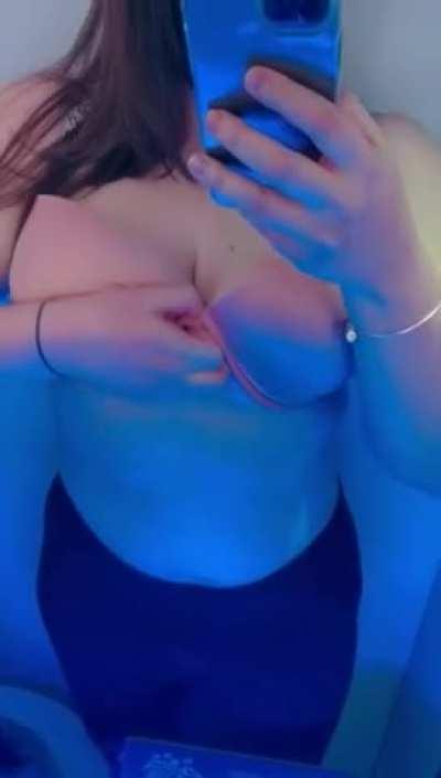 Club's toilet flash!