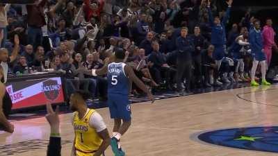 [Highlight] Anthony Edwards tries to get some love from the Ref and gets rejected