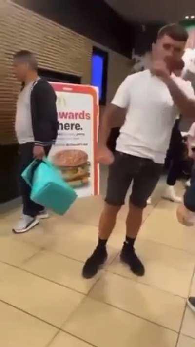 Clean knockout on shit talking Geordie