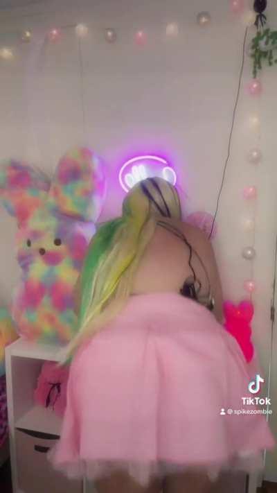 Boy just bend me over!