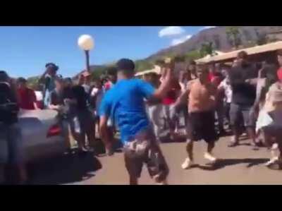 Probably the greatest street fight you’ll ever see with great sportsmanship. This is how it’s done