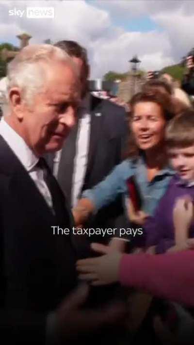Beautiful. In Cardiff today, Charles was heckled: 