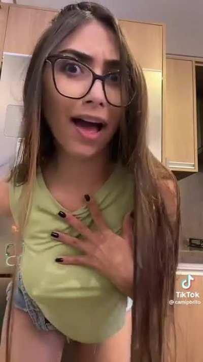 Perky Snacking ☺ [camipbrito]