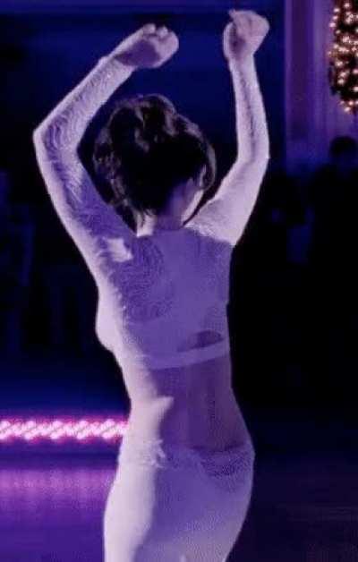 Jennifer Lawrence hypnotic dancing