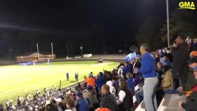 Cheerleader dad is so supportive of his daughter
