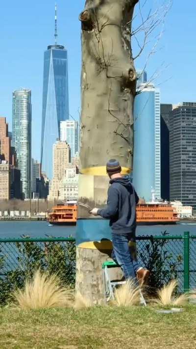 Using art to create this spectacular illusion