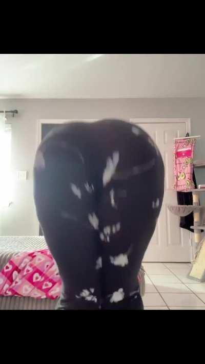 Grace (@maryelee24_)