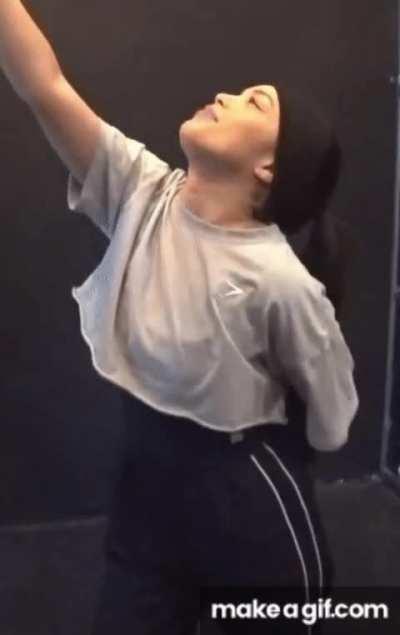 Valkyrae eating fire