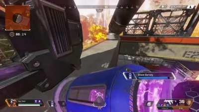 Ever see a Solos self-revive win? Im sure you have, but heres one anyways (please excuse potato aim).