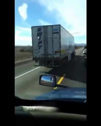 Psycho Truck drivers~ *Warning expletives* 🤦‍♂️