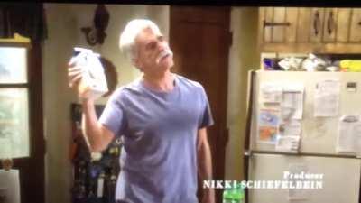 Is Fauna's milk vegan guys 😳 i dont want to drink Almond milk 😭😭😭