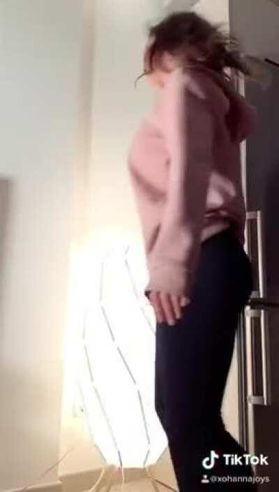 What is it about a smash cut that makes some of these vids so fucking hot?!?