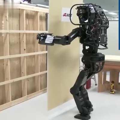 This humanoid robot prototype from AIST is capable of assembling large structures on its own!