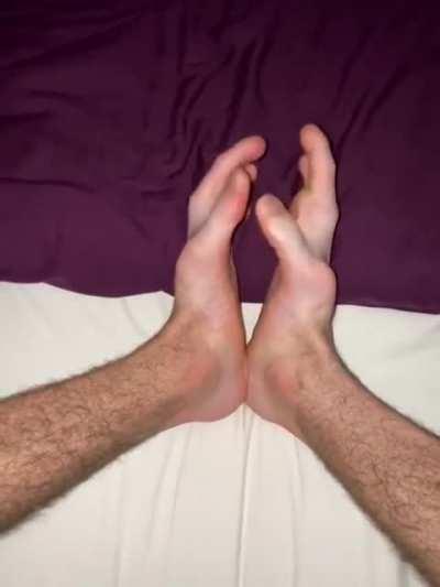 Thanks, I hate people with toes like a hand