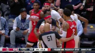 1 [Highlight] Jose Alvarado hides in the corner for a steal with 18 seconds left, Rockets get upset, Alvarado and Kevin Porter Jr. get ejected