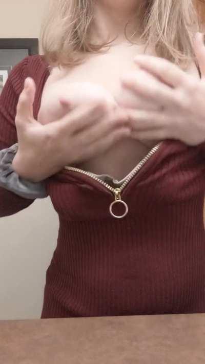 (F)riday Funday, Cum Play With Me 😻