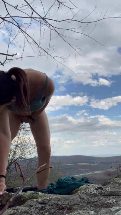 Making the most of my time in nature (40F)