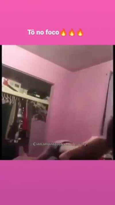 Jogador de lol voltando a treinar