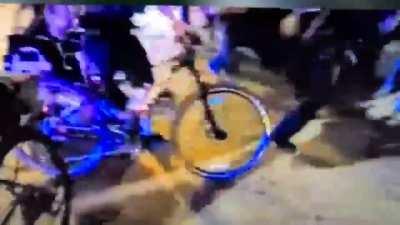 23SEP2020 Austin TX, APD respond to peaceful protests