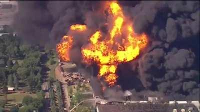 Massive explosion at lubrication factory in Illinois. (Fire is is still burning.) 06/14/2021