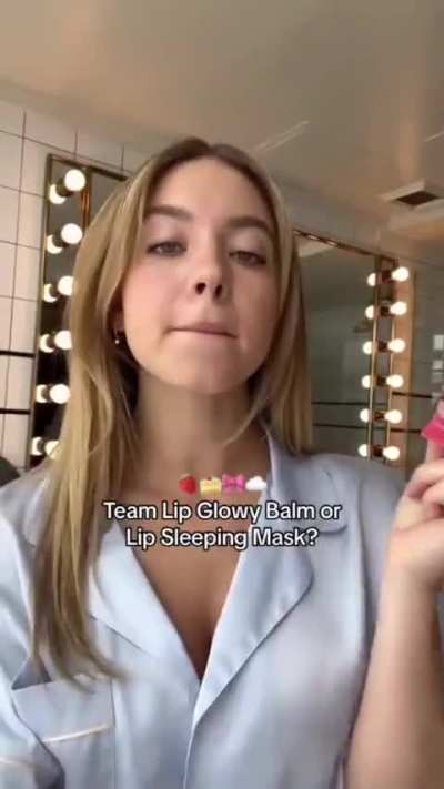 Sydney just being Gorgeous