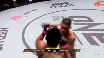 Rodtang (320 fights, 23 years old) had one of the most intense fights I’ve seen recently
