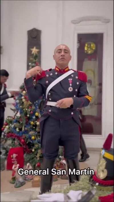 Saludo del Regimiento de Granaderos